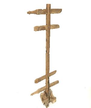 Clothes hanger on stand(3151)