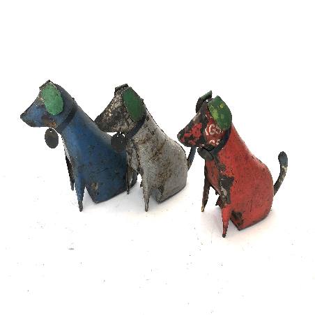 Iron dog sitting 24x18cm (7663)