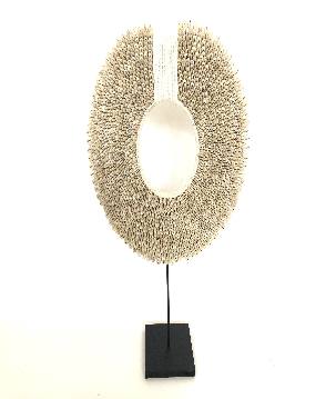 Papua shell on stand 40cm(3385)