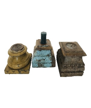 Wooden base candlestand (7808) +/- 25-30 H20-25cm