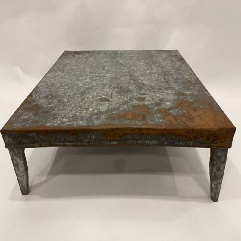 Tea table iron (80032)