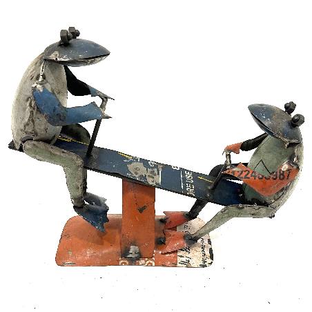 Two frogs on rocker (80145)