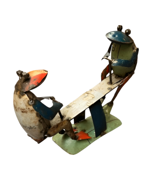 Two frogs on seesaw (80145)