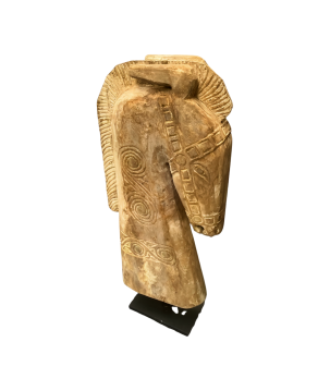 Horse head on stand (3314)