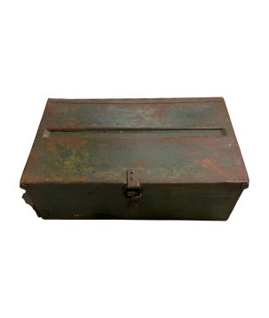 Ammunition box (7582)
