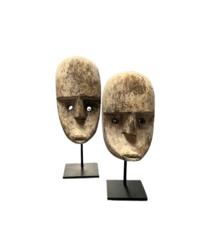 Mask primitief on stand L (5627)