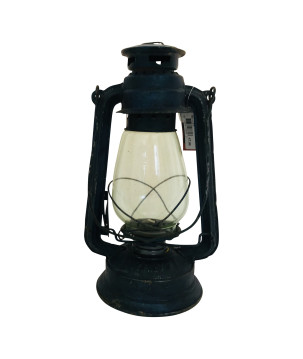 Antique lantern (7870)