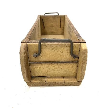 Wooden brick with ears 30x15H9cm. (5046)