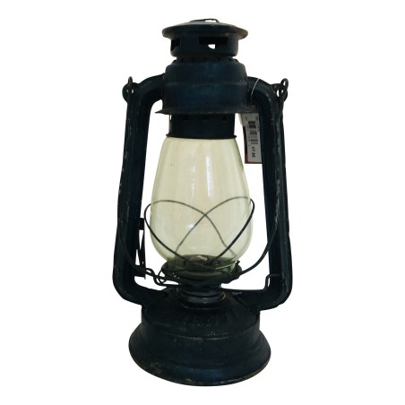 Antique lantern (7870)